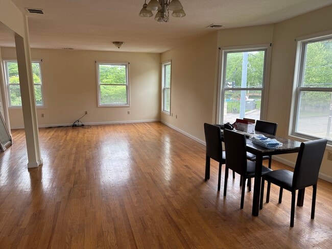 146 Sargeant St, Unit 2W