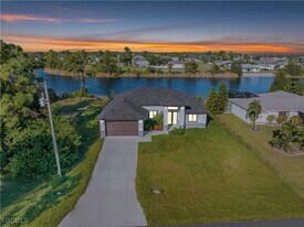 3340 NE 19th Ave in Cape Coral, FL - Building Photo