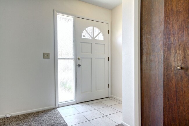 2911 S Clarkson St in Englewood, CO - Building Photo - Building Photo