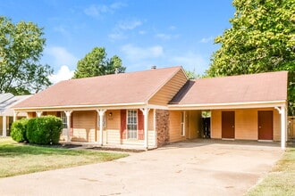 6325 Kensington Rd in Horn Lake, MS - Building Photo - Building Photo