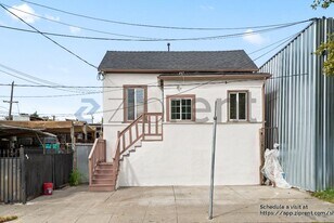 833 36th Ave in Oakland, CA - Building Photo