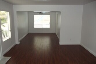 9428 Salt Water Ct in Las Vegas, NV - Building Photo - Building Photo