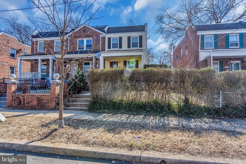 4011 Blaine St NE in Washington, DC - Building Photo