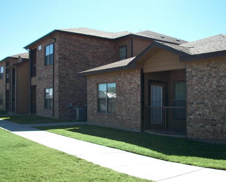 Central Place in Hereford, TX - Building Photo