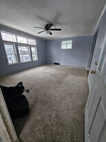 652 E 4th St in Erie, PA - Building Photo