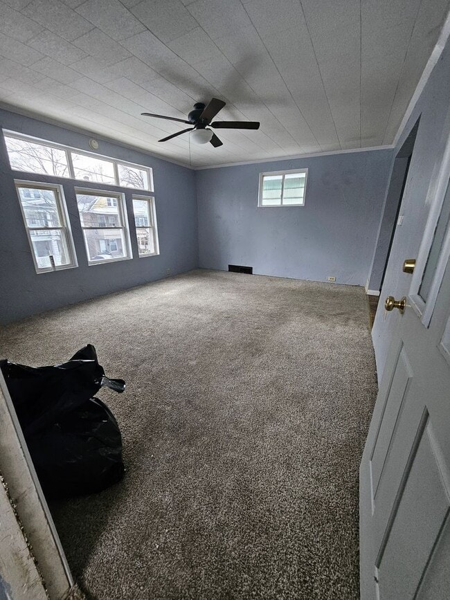 property at 652 E 4th St