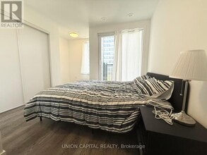 3079 Pharmacy Ave in Toronto, ON - Building Photo - Building Photo