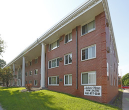 Autumn Manor Apartments in St. Paul, MN - Building Photo - Building Photo