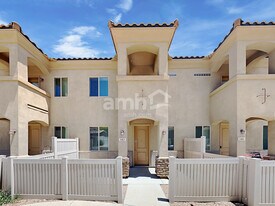 20025 N 20th St in Phoenix, AZ - Building Photo