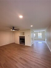 2224 E Cinnamon Way in Fayetteville, AR - Building Photo - Building Photo