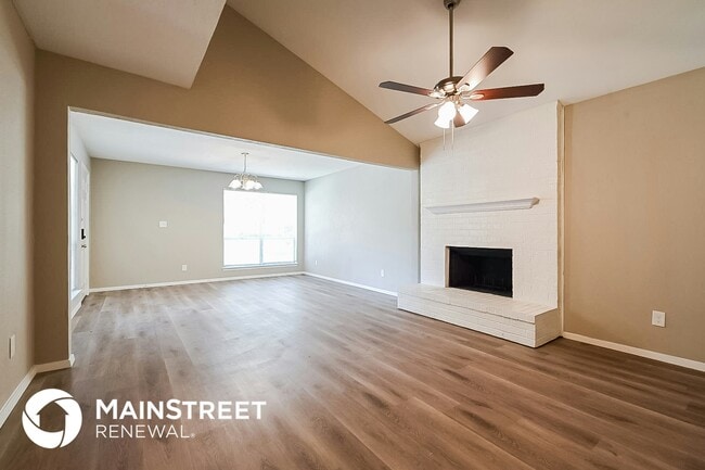 3604 Flamingo Ln in Irving, TX - Foto de edificio - Building Photo