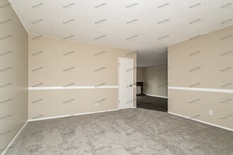 4097 Fox Island Dr in Florissant, MO - Building Photo - Building Photo