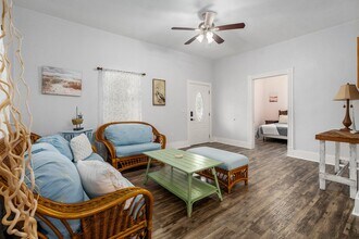 2015 37th St in Galveston, TX - Building Photo - Building Photo