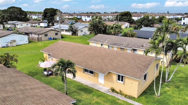 25450 SW 107th Ave in Homestead, FL - Building Photo - Building Photo