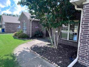 2402 Lancashire Ln in Cabot, AR - Building Photo - Building Photo