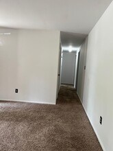 6103 Glenview Dr in Fort Wayne, IN - Building Photo - Building Photo