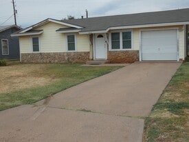2818 Post Oak Rd in Abilene, TX - Building Photo