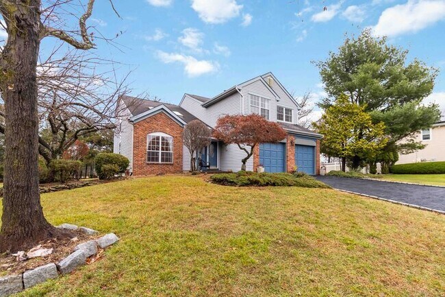 24 Alton Dr in Franklin Township, NJ - Building Photo - Building Photo