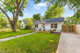 909 N 30th St in Waco, TX - Building Photo - Building Photo