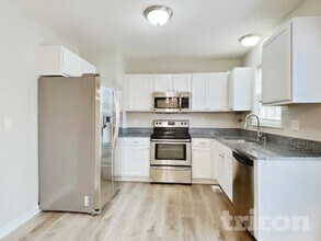 1037 Cove Cir in Clayton, NC - Building Photo - Building Photo