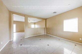 17272 W Marshall Ln in Surprise, AZ - Foto de edificio - Building Photo