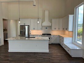 165 Morrow Ave in Trussville, AL - Building Photo