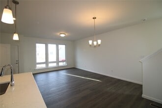 37 Wingtip Ct in St. Peters, MO - Building Photo - Building Photo