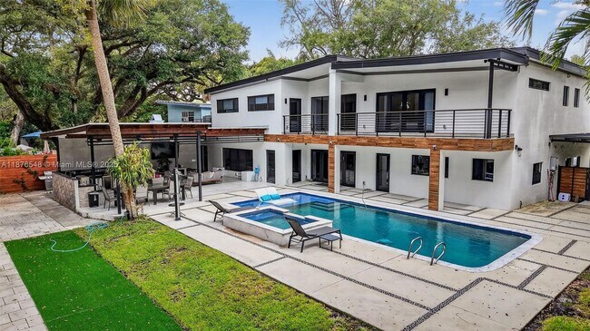 3000 Riverland Rd in Fort Lauderdale, FL - Building Photo - Building Photo