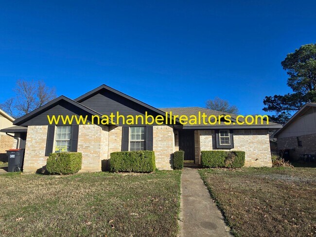 1335 18th St NW in Paris, TX - Building Photo - Building Photo