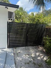 2927 SW 19th St in Fort Lauderdale, FL - Building Photo - Building Photo