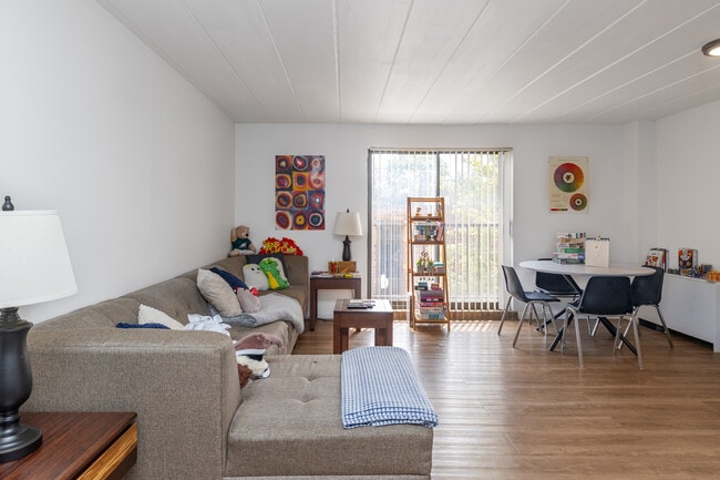 The Graduate Apartments in State College, PA - Foto de edificio - Interior Photo