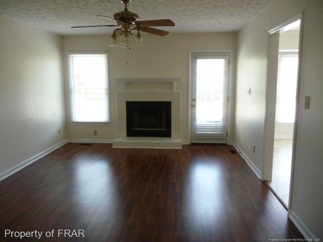 1191 Helmsley Dr in Fayetteville, NC - Building Photo - Building Photo