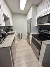 1230 Old Boynton Rd, Unit 214 in Boynton Beach, FL - Foto de edificio - Building Photo