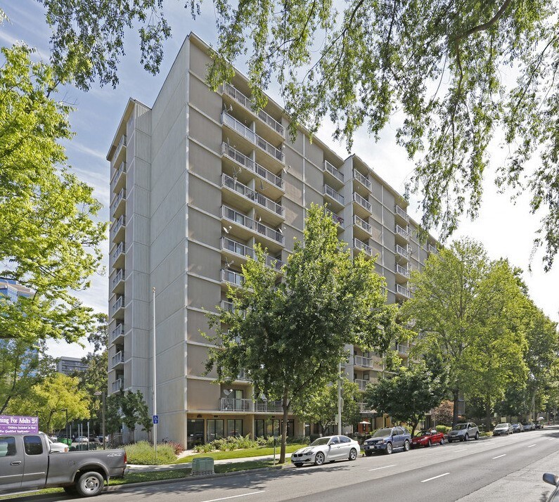 515 P St in Sacramento, CA - Building Photo