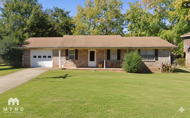 property at 3001 Lakeridge Dr SE