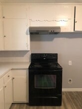 503 Willow Ave in Cleveland, TX - Building Photo - Building Photo