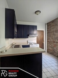 1212 N Dearborn St, Unit 1216-A1 in Chicago, IL - Building Photo - Building Photo