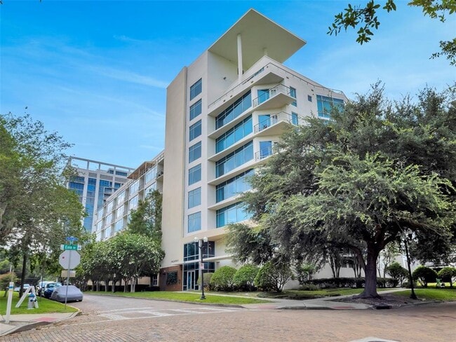 property at 525 E Jackson St