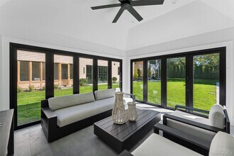 510 Abrahams Path in Amagansett, NY - Building Photo - Building Photo