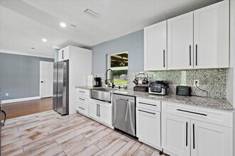 11128 42nd Rd N in West Palm Beach, FL - Building Photo - Building Photo