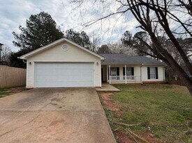 414 Saddle Shoal Trail in Lawrenceville, GA - Building Photo