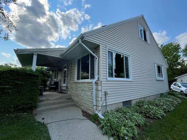 property at 11004 W Michigan St