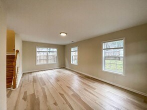 101 Telfare Ln in Asheville, NC - Foto de edificio - Building Photo