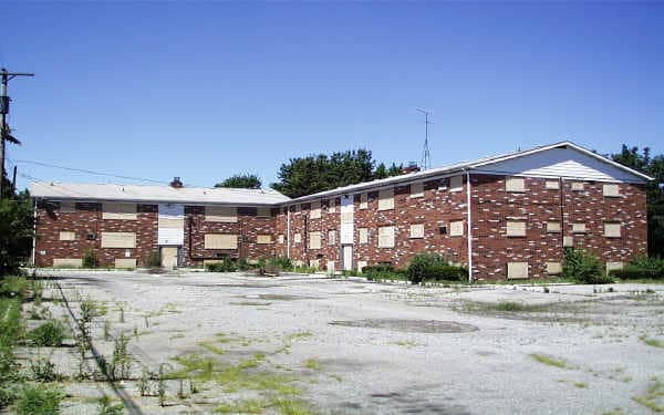 Carpenter Road apartments in Flint, MI - Building Photo - Building Photo