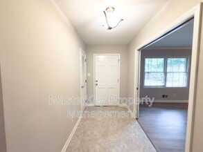 544 Ellynn Dr in Cary, NC - Building Photo - Building Photo