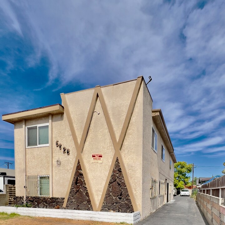 6628 Denver Ave in Los Angeles, CA - Building Photo
