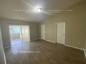 1453 Sugarberry Ln in St. Cloud, FL - Foto de edificio - Building Photo