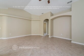 409 Nicholson Dr in Davenport, FL - Foto de edificio - Building Photo