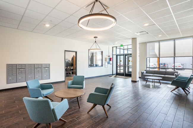 Willoughby Corner in Lafayette, CO - Foto de edificio - Interior Photo