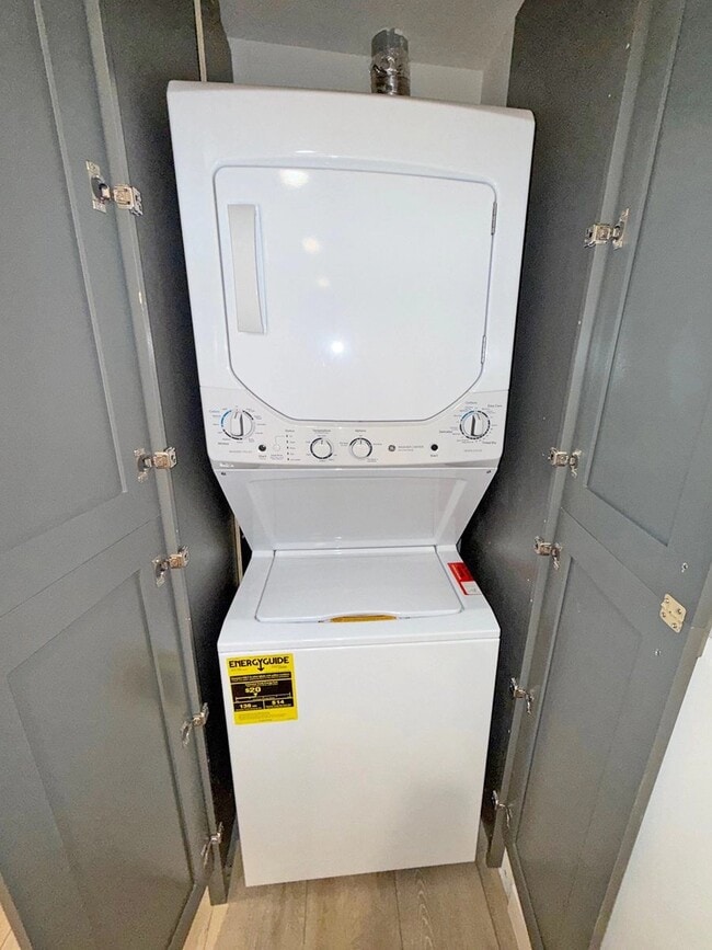 5308 Sepulveda Blvd, Unit 110 in Los Angeles, CA - Foto de edificio - Building Photo